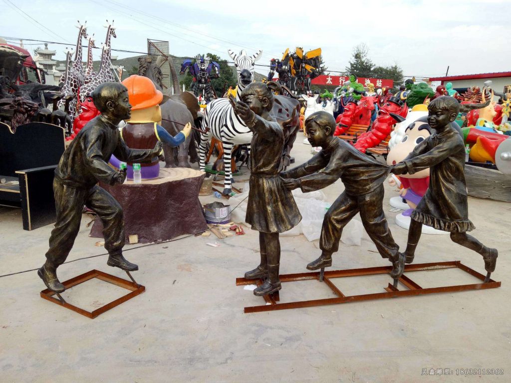 老鹰捉小鸡儿童雕塑 (1)