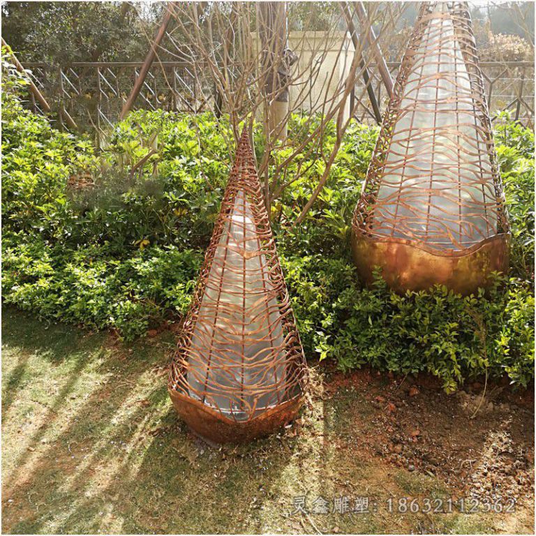 不锈钢水滴雕塑 (16)[1]