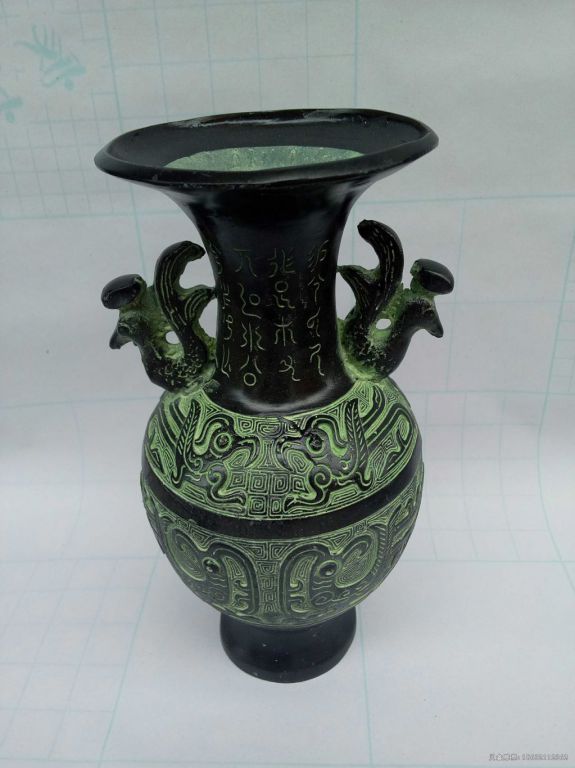 仿古花瓶景观铜雕