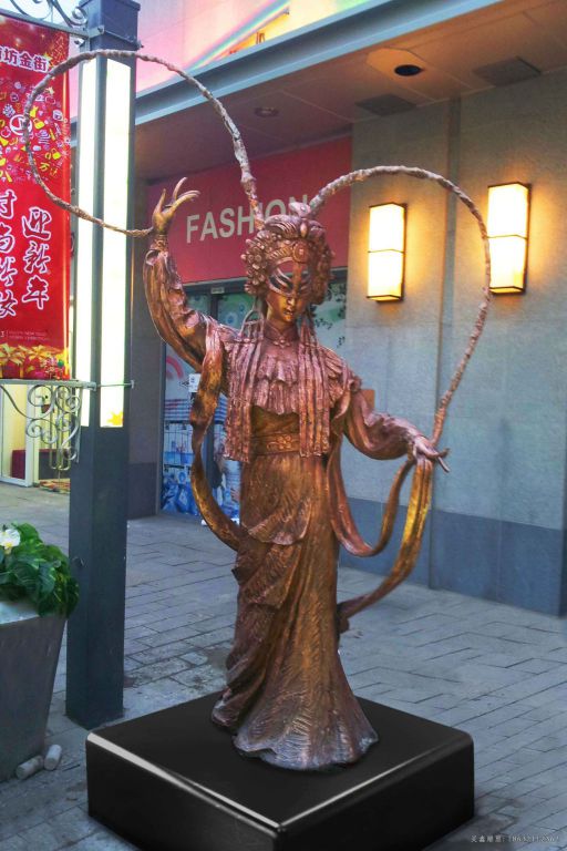 广场花旦街边铜雕