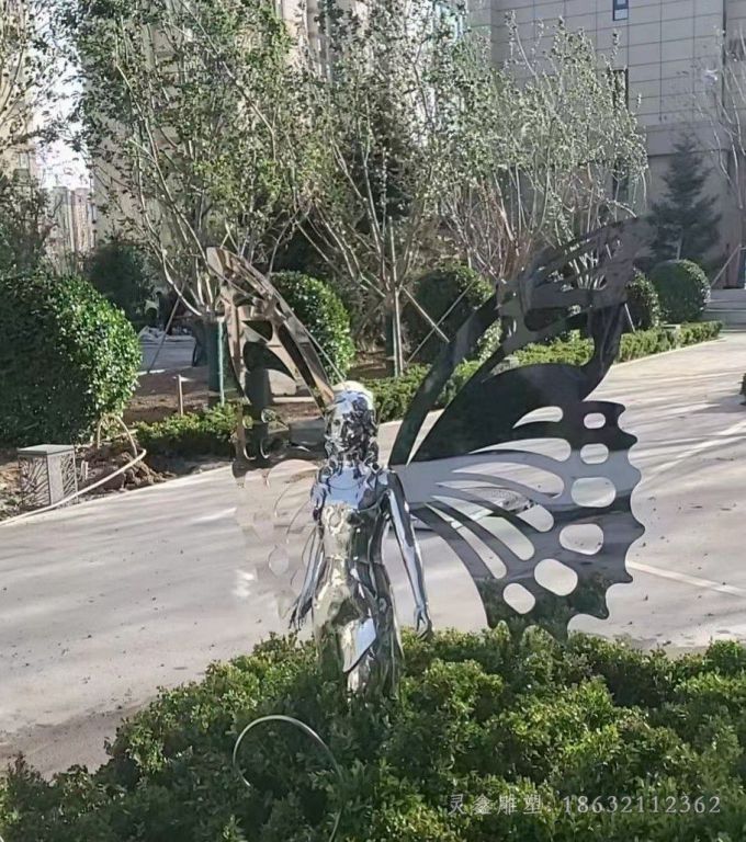 不锈钢蝴蝶美女雕塑