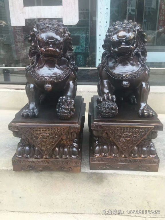 看门狮子动物铜雕