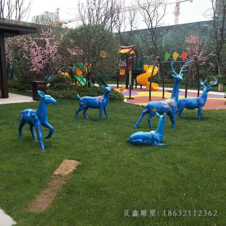 彩绘不锈钢小鹿雕塑
