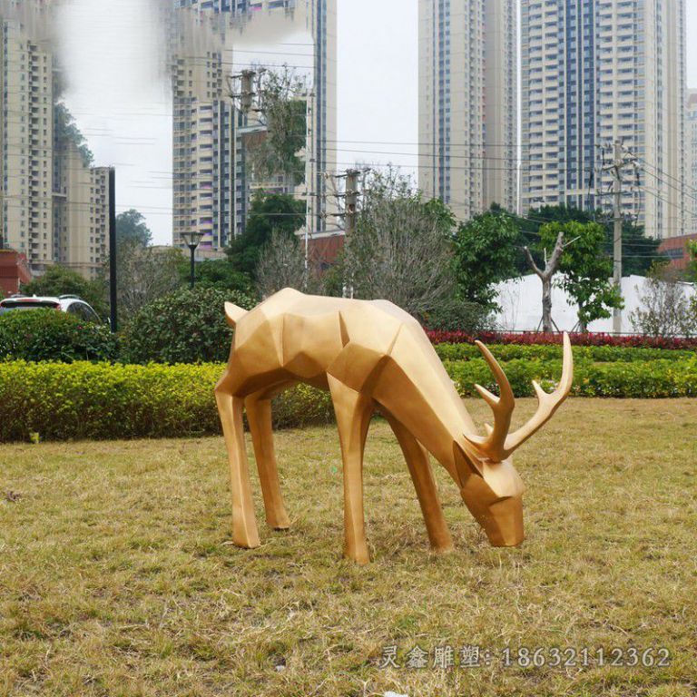 吃草鹿动物铜雕