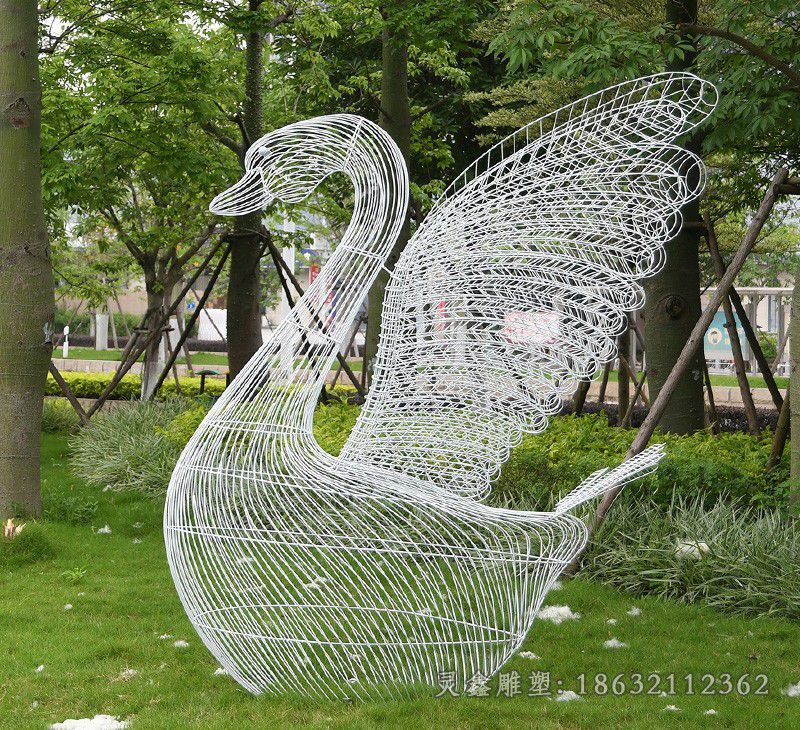 镂空不锈钢天鹅雕塑