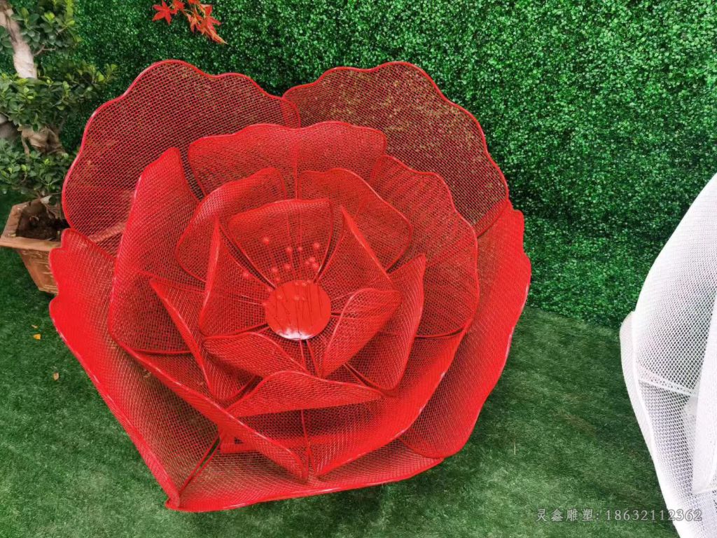 彩绘不锈钢花朵雕塑