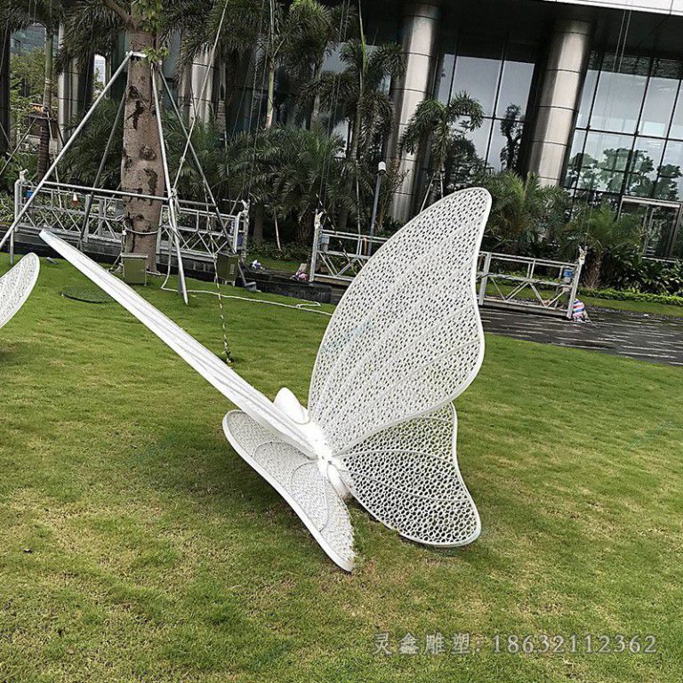 镂空不锈钢蝴蝶雕塑