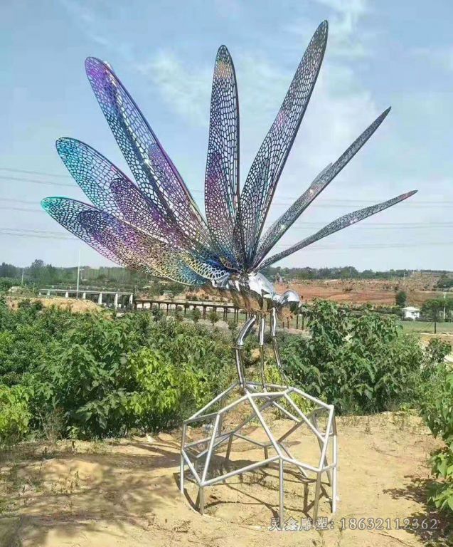 镂空不锈钢蜻蜓雕塑