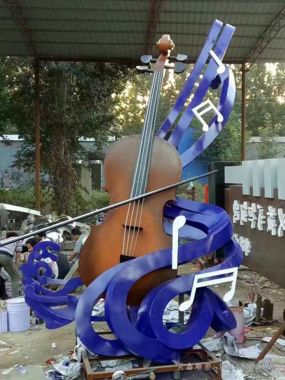 不锈钢提琴景观雕塑
