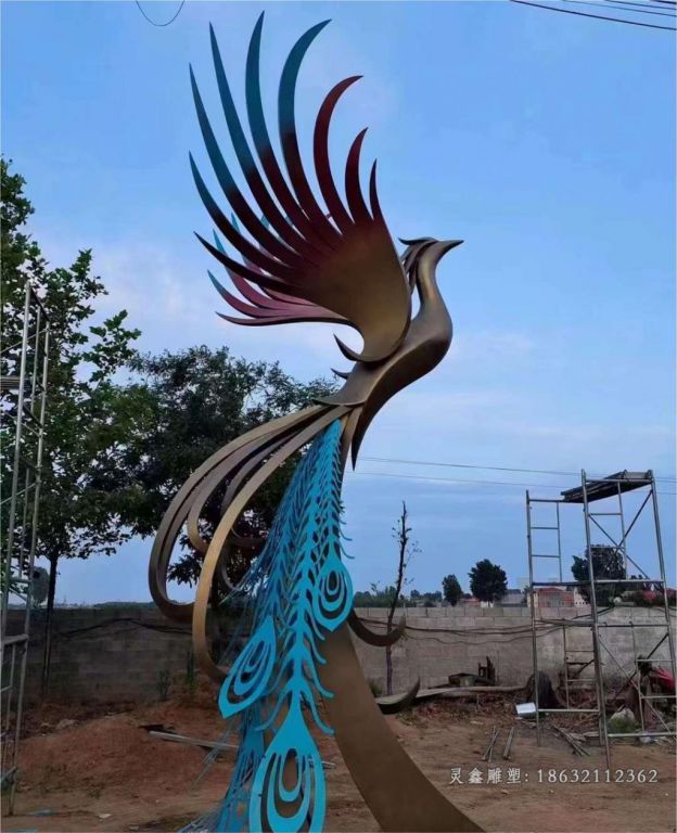 不锈钢彩绘凤凰雕塑