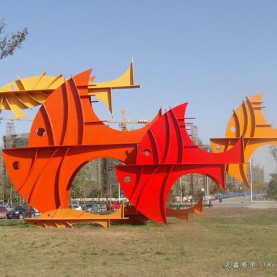 彩绘不锈钢动物鱼雕塑