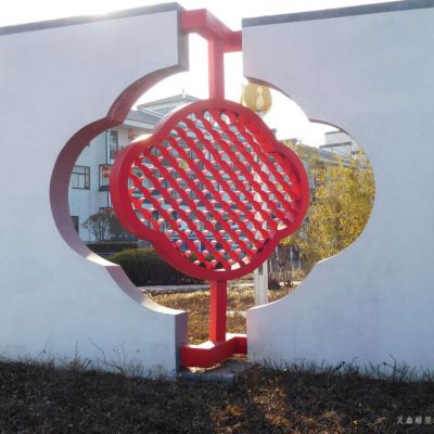 彩绘不锈钢中国结雕塑