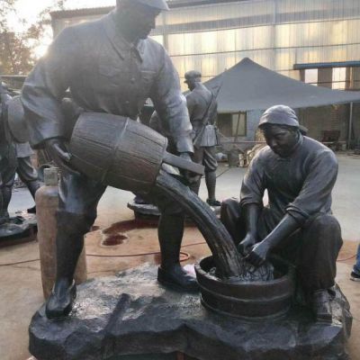 军民一家亲人物铜雕