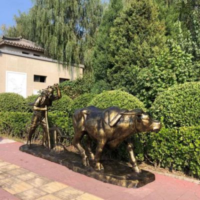 耕地牛农耕景观铜雕
