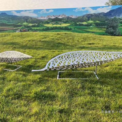 镂空树叶不锈钢雕塑